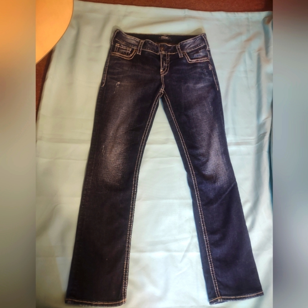 Silver Jeans Size29 waist /30 length..Great looking jeans